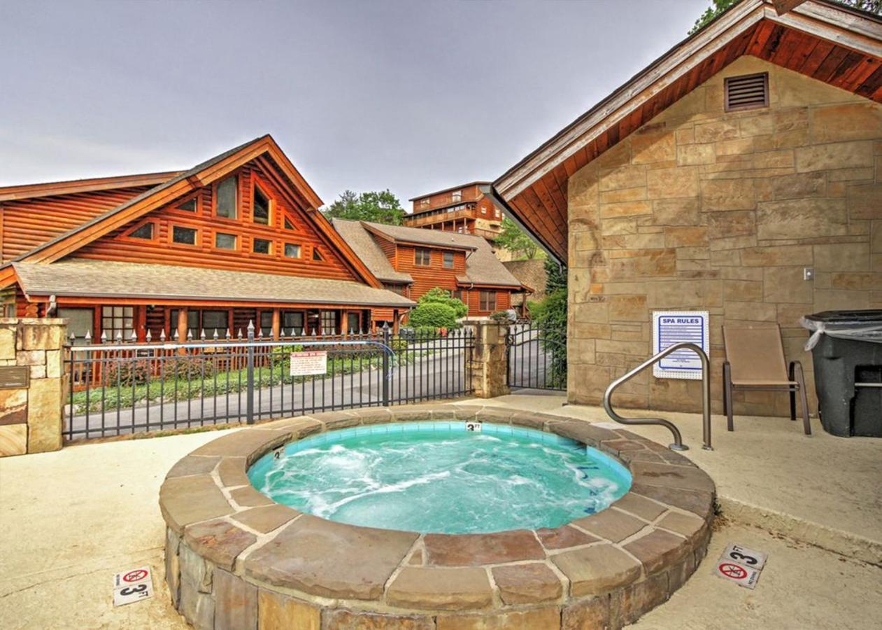 Luxury Resort Cabin, 5 Min To Dollywood, Smoky Mountain Charm! Pigeon Forge Exterior photo